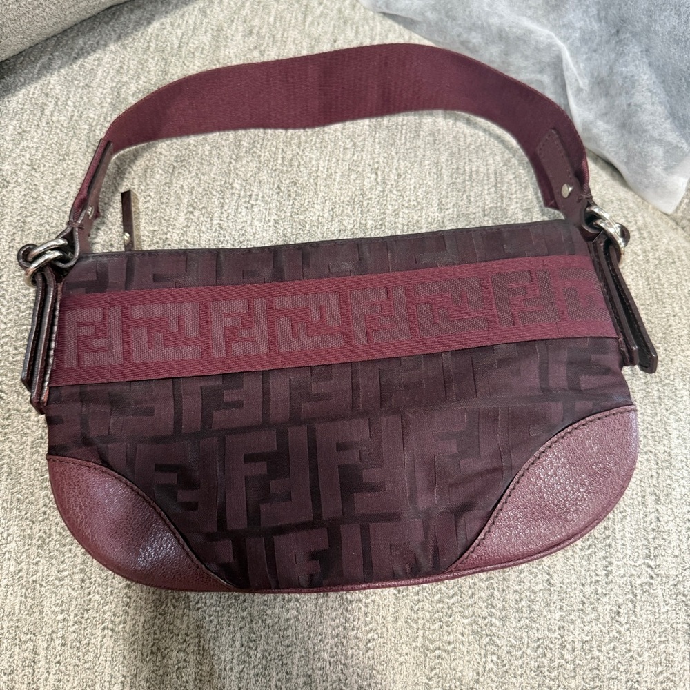 Fendi Burgundy Baguette Shoulder Bag with Silver Hardware - Picture 2 of 12